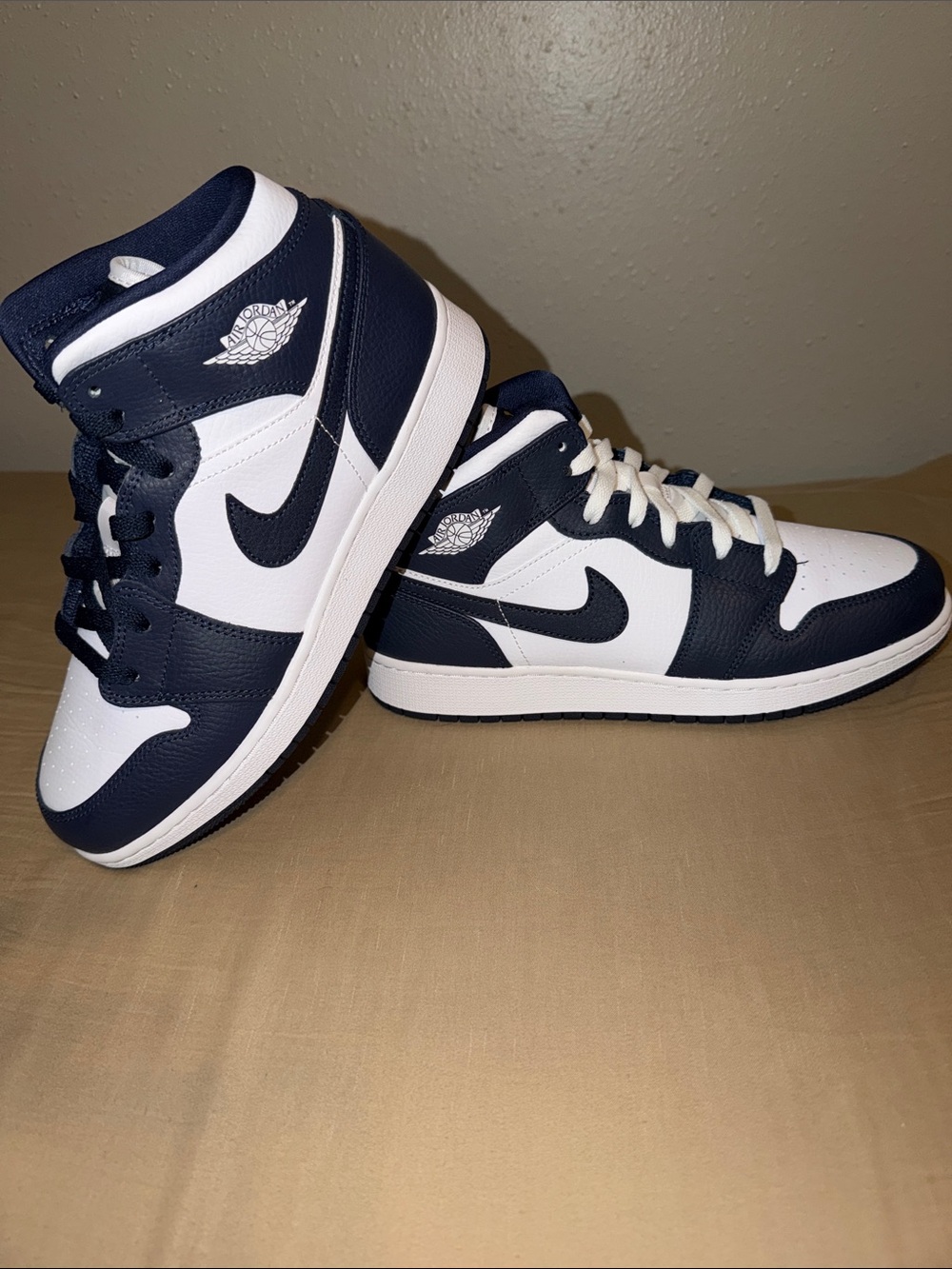 Nike Air Jordan 1 Mid - black/White Men's Sneakers - never worn